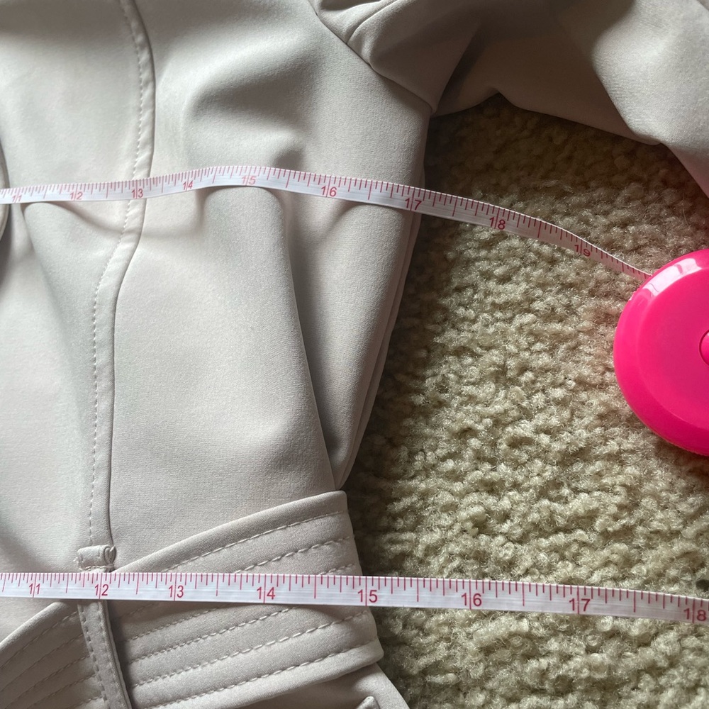 Andrew Marc Rain Coat - Picture 5 of 8